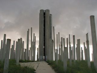 Steel memorial.jpg